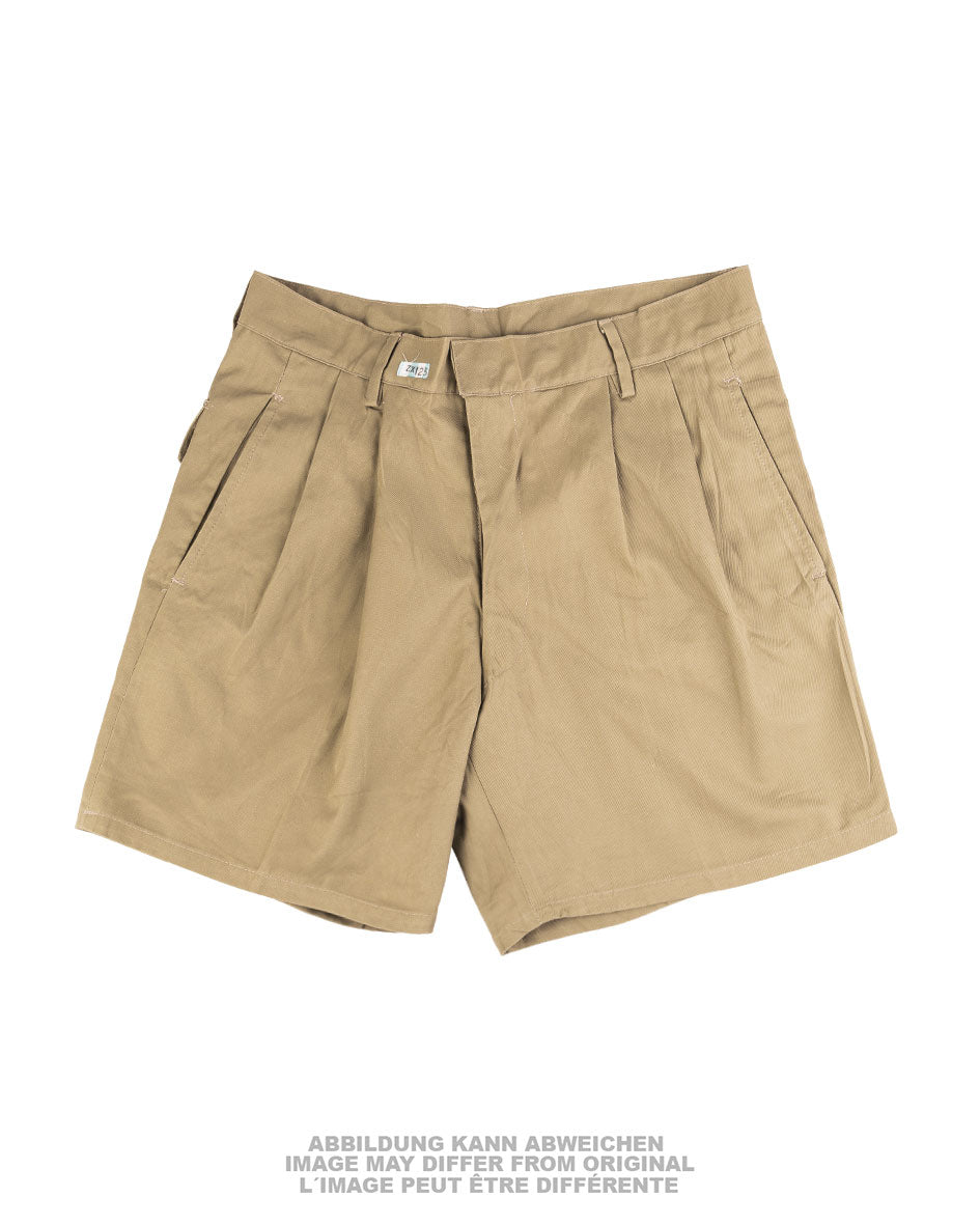 Italialainen khaki shortsit puuvilla (42 - 52) käytetty